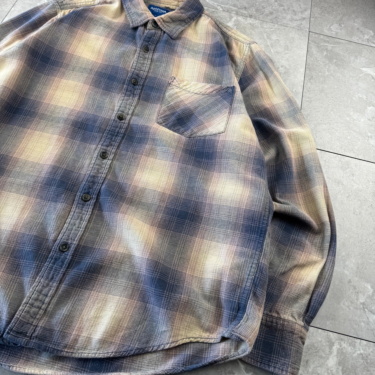 00s Arizona Beige & Navy Shadow Checkered Cotton Flannel Shirt