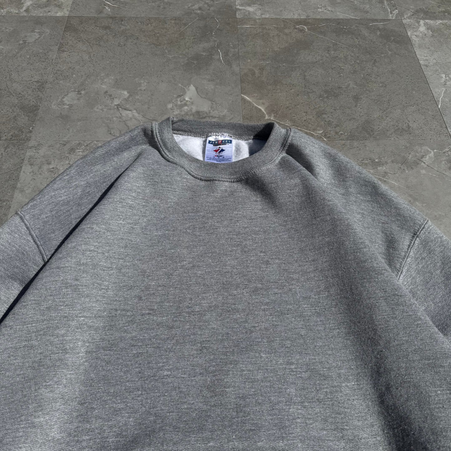90s-00s Jerzees Gray Crewneck Sweatshirt KiiChain Clothing