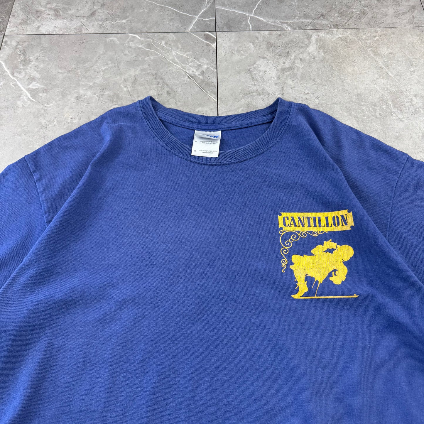90s-00s Gildan La Guenze Cantillon C’est Bon Blue Graphic T-Shirt