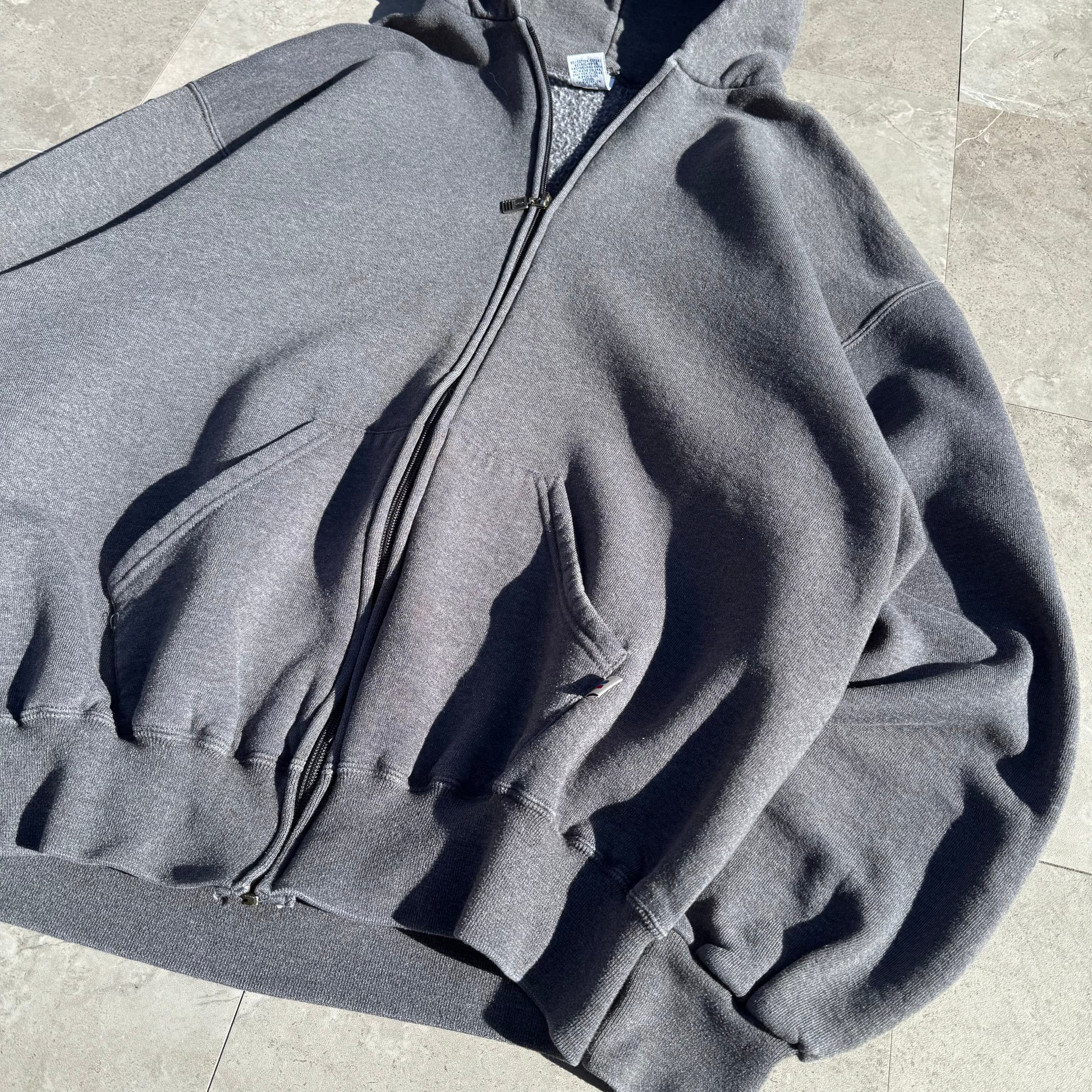90s Russell Athletic Gray Zip-Up Hoodie KiiChain Clothing