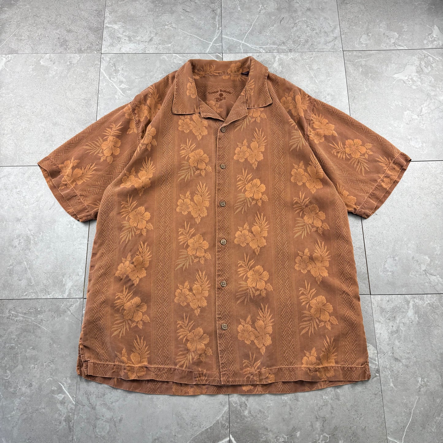 00s~ Tommy Bahama Brown Hibiscus 100% Silk Open Collar Shirt