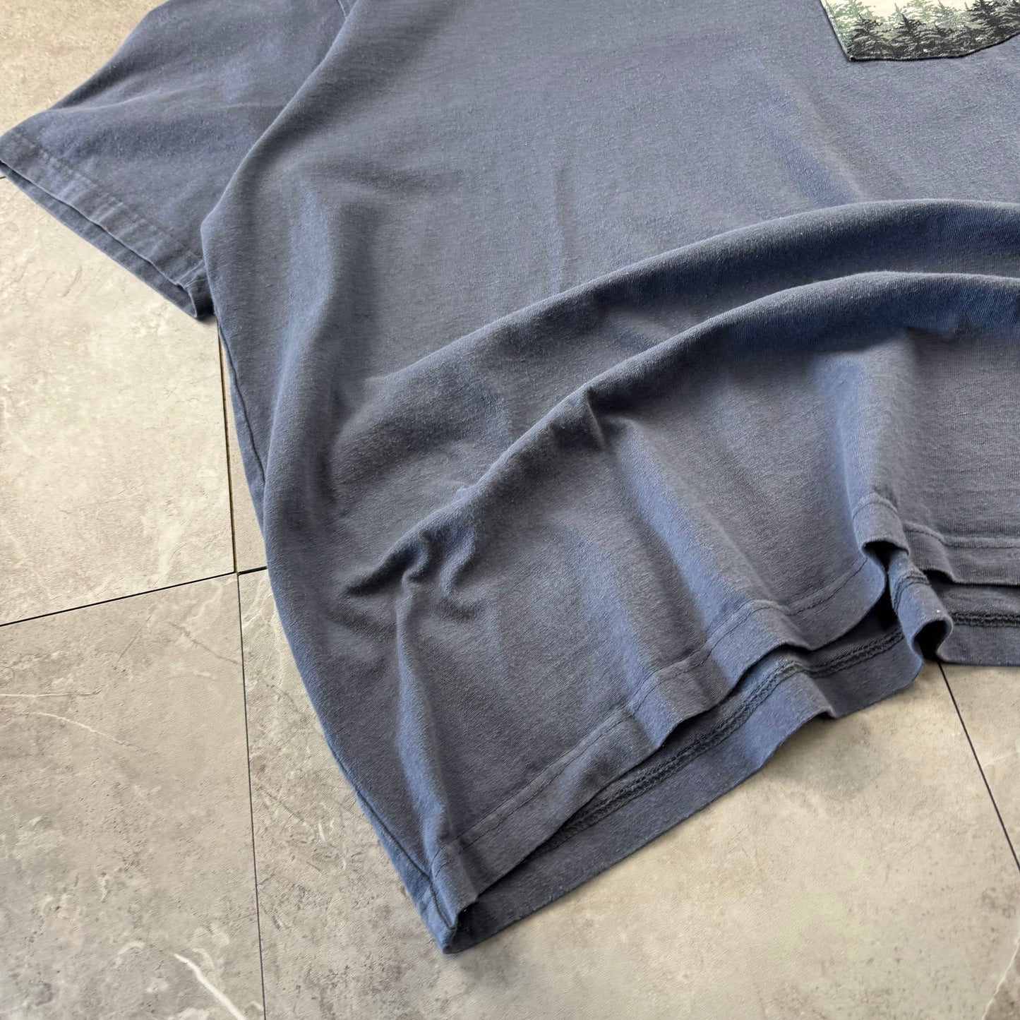 00s Carhartt Blue Forest Graphic Pocket T-Shirt
