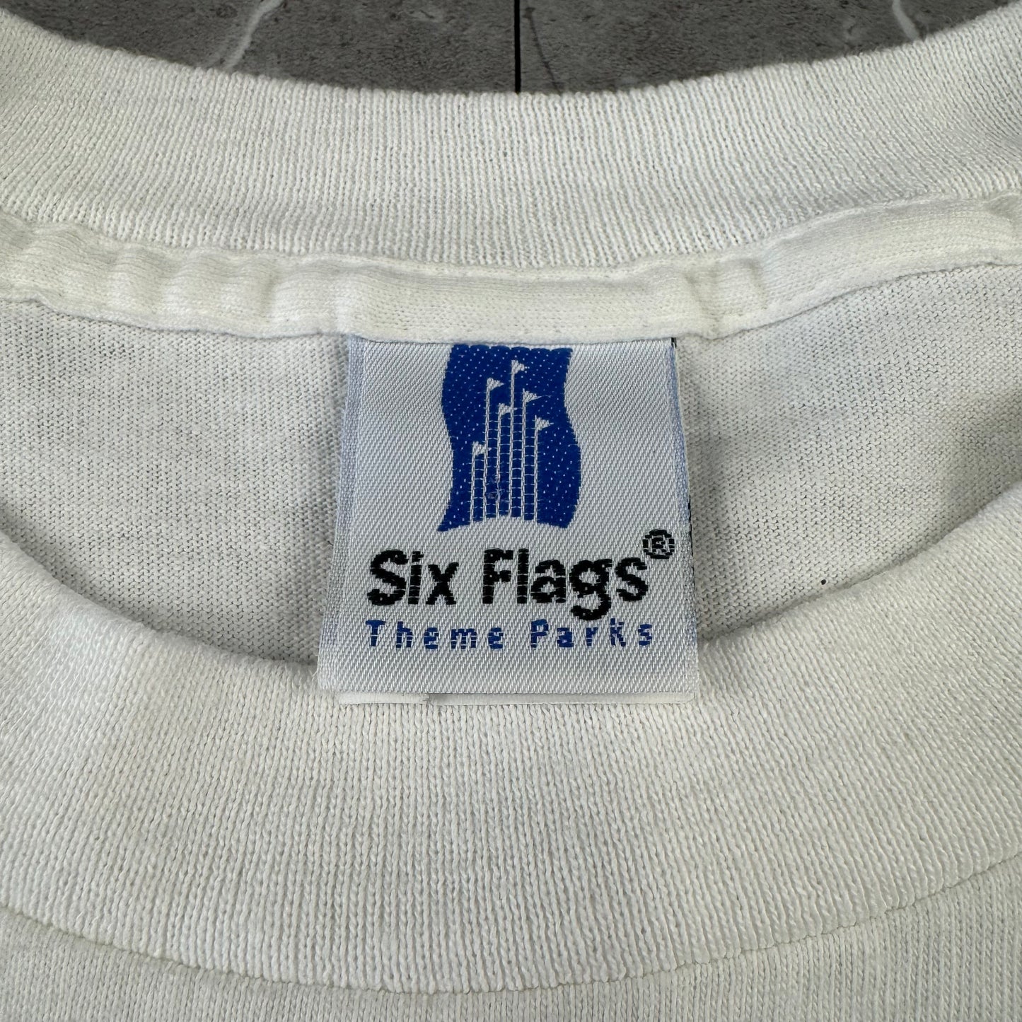 90s Six Flags Theme Parks 1998 Looney Tunes Collab Graphic Tee