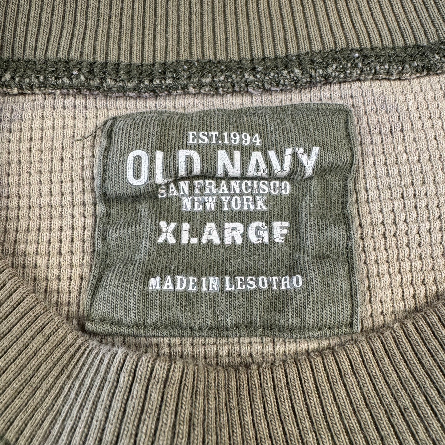 00s Old Navy Camo Long Sleeve Heavyweight Thermal