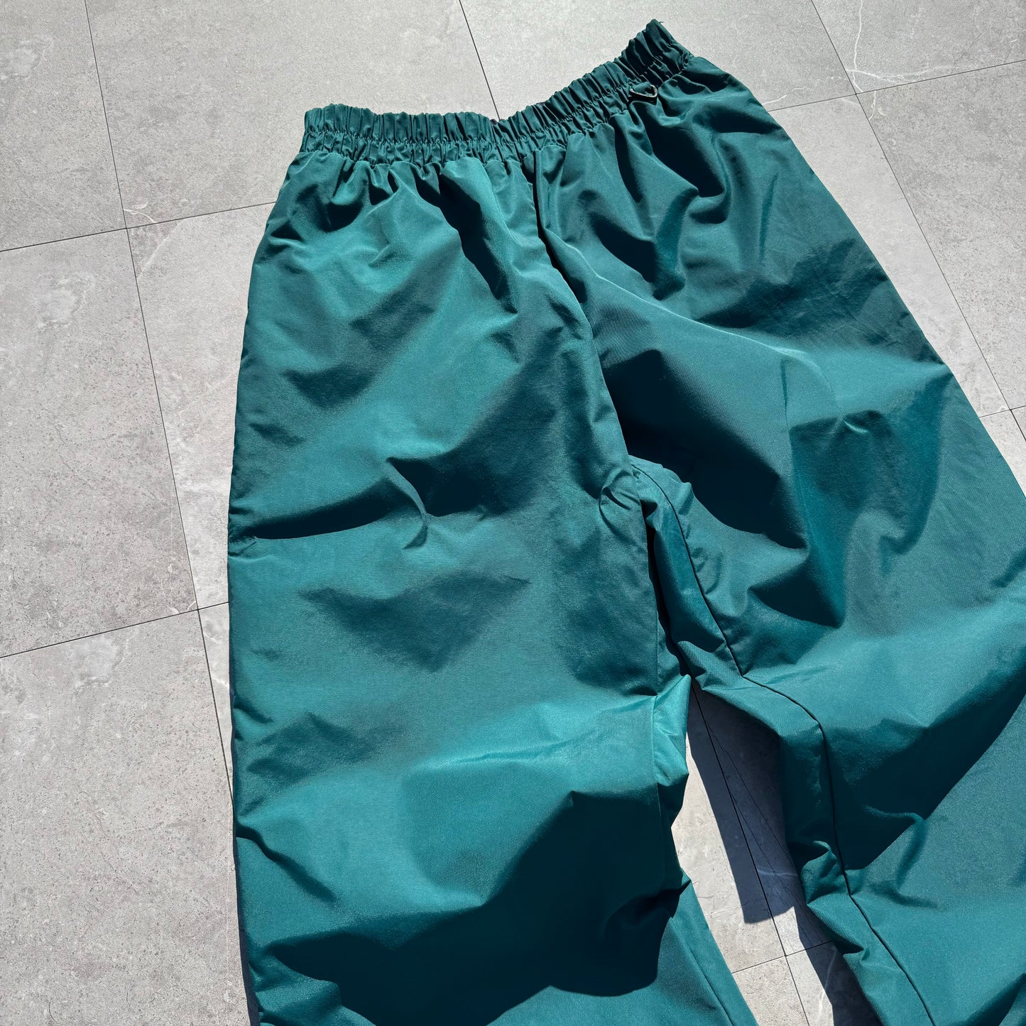 90s Columbia Nylon Pants Size M