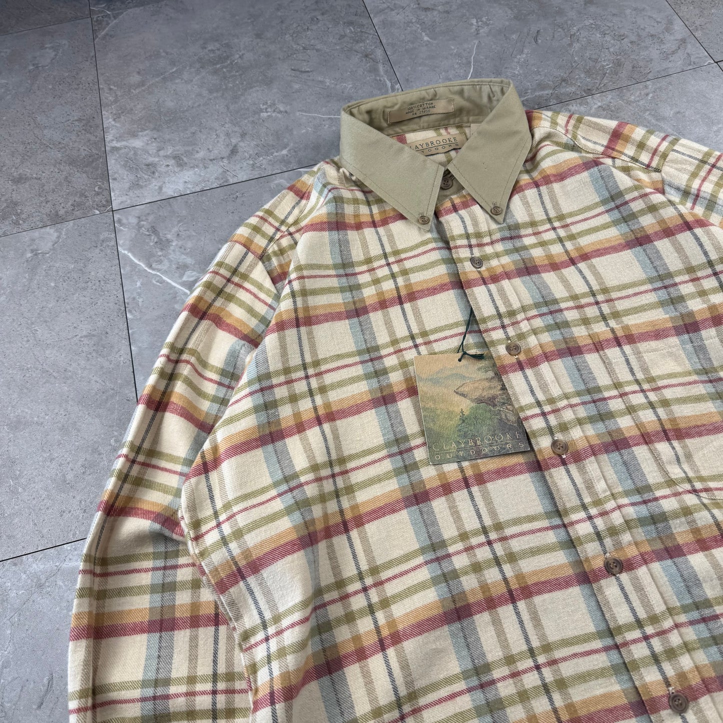 90s-00s Claybrooke Outdoors Beige Checkered Flannel Button Down Shirt