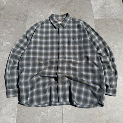 00s Columbia Shadow Checkered Long Sleeve Shirt KiiChain Clothing