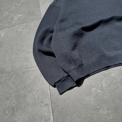 00s Russell Athletic Dark Gray Sweatshirt KiiChain Clothing