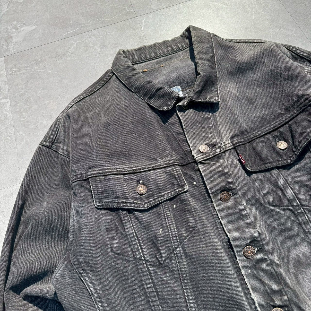 90s-00s Levi’s Black Denim Jacket