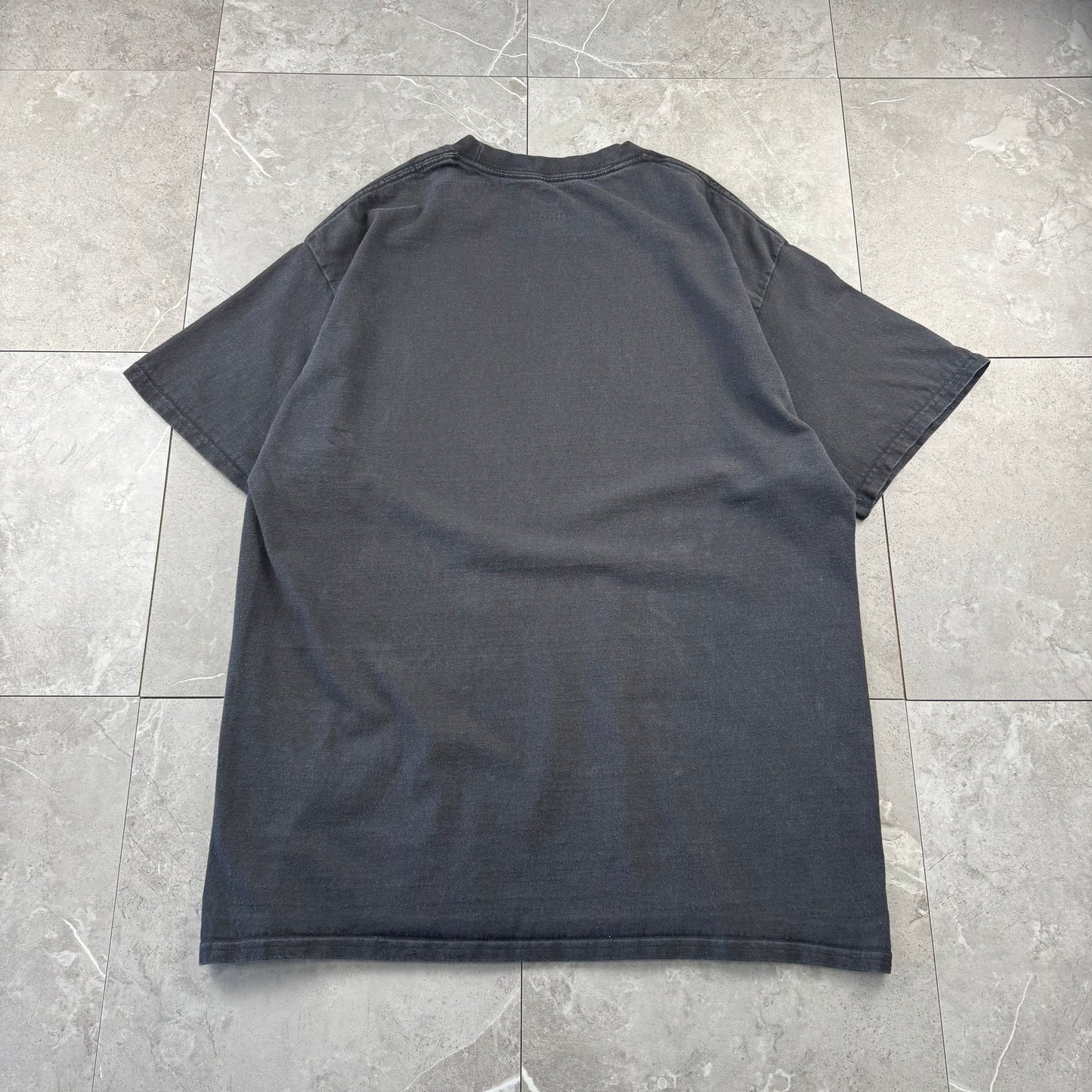00s Hanes Broken Black Graphic T-Shirt