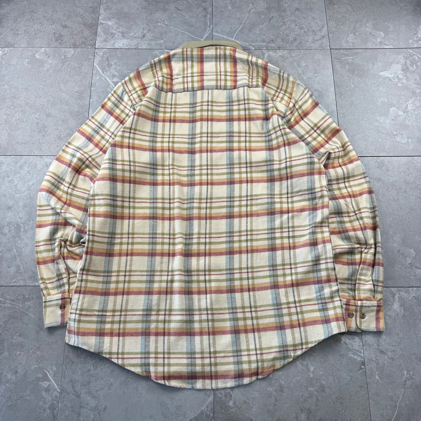 90s-00s Claybrooke Outdoors Beige Checkered Flannel Button Down Shirt
