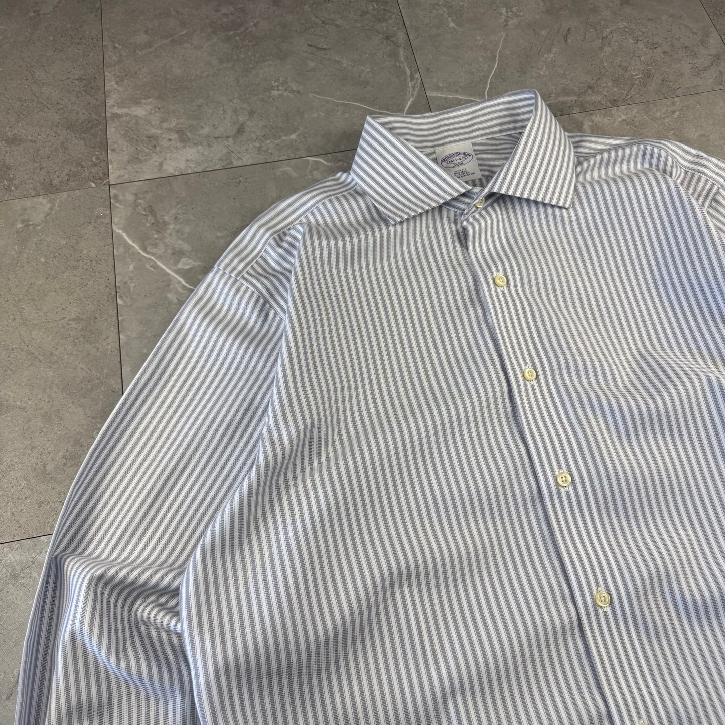 00s Brooks Brothers 346 Light Blue Slim Fit Striped Shirt