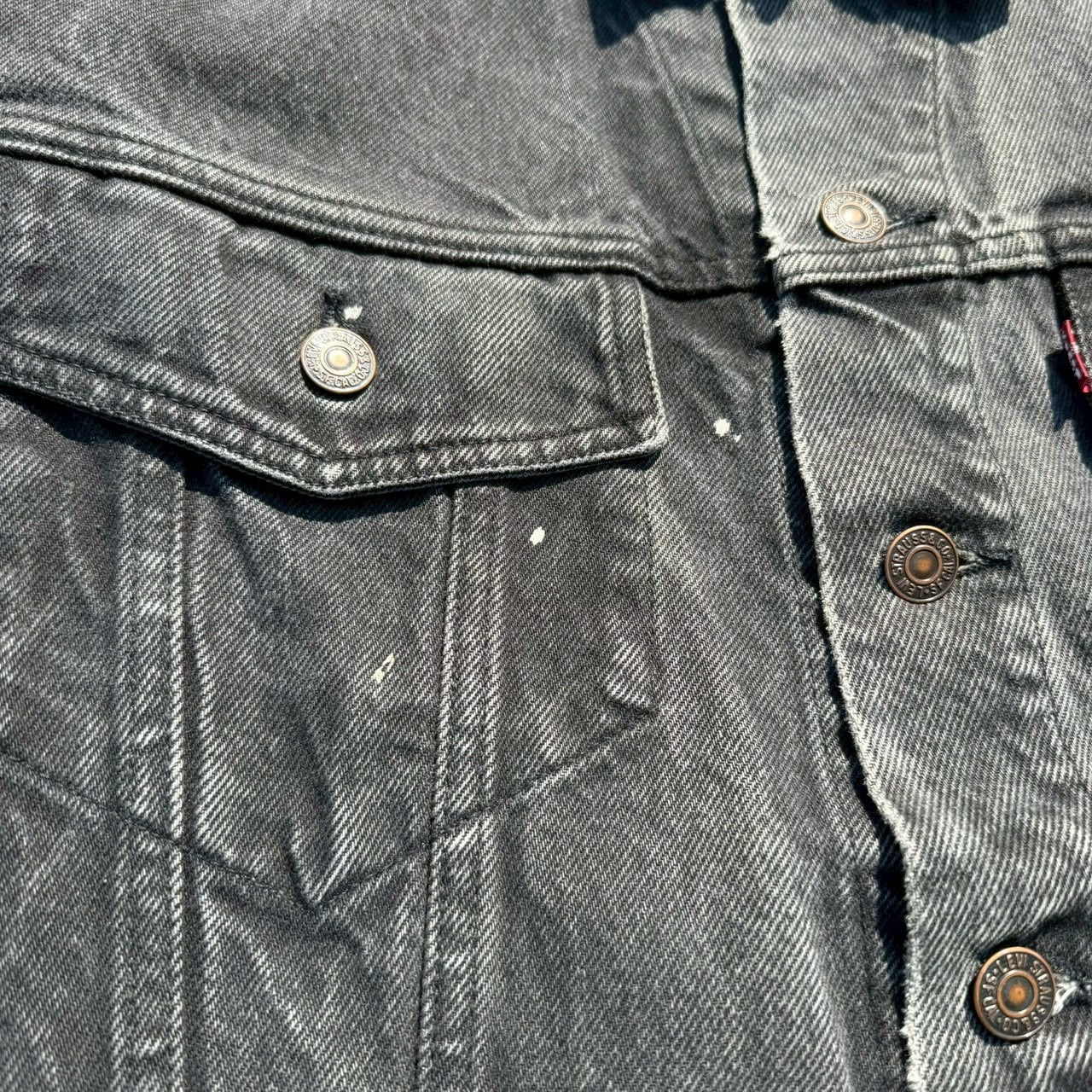 90s-00s Levi’s Black Denim Jacket