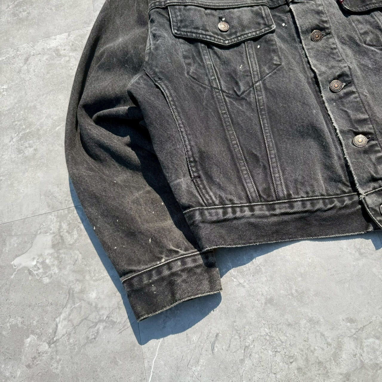 90s-00s Levi’s Black Denim Jacket