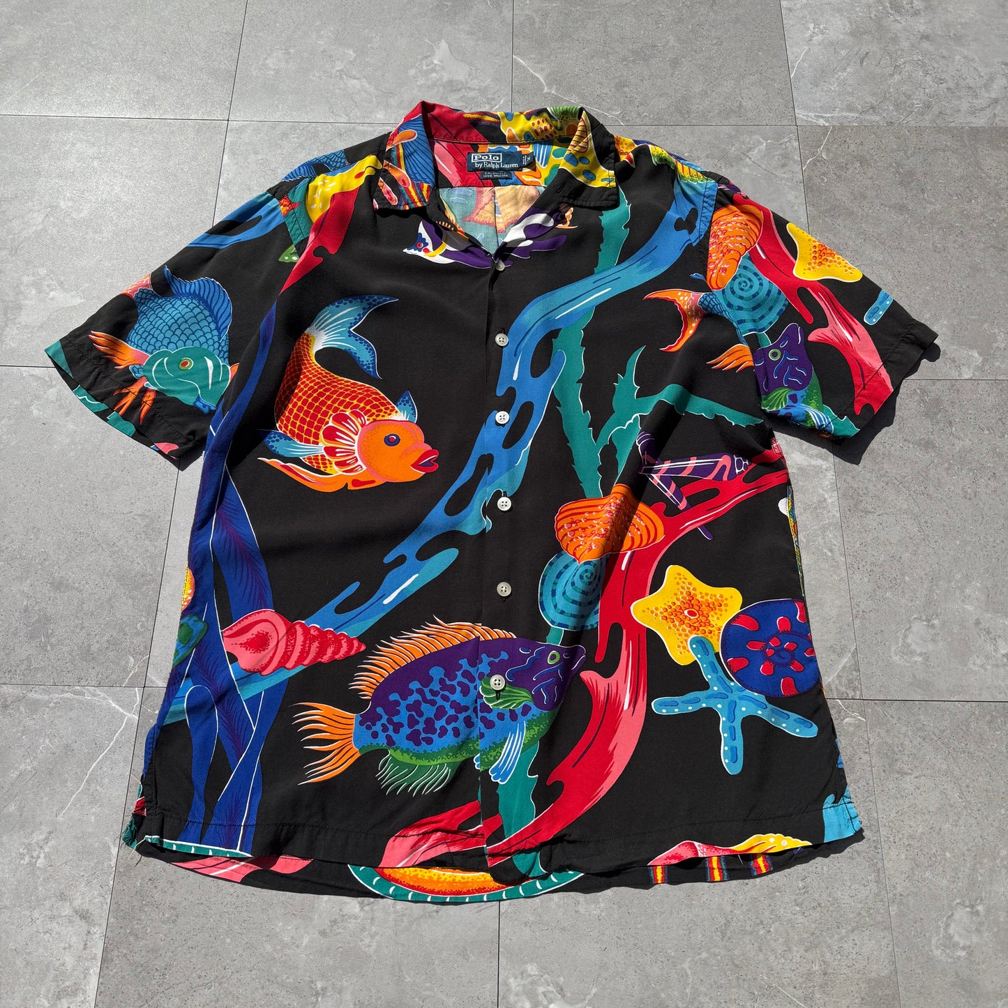 90s-00s Ralph Lauren “Caldwell” 100% Viscose Rare Fish Open Collar Shirt KiiChain Clothing