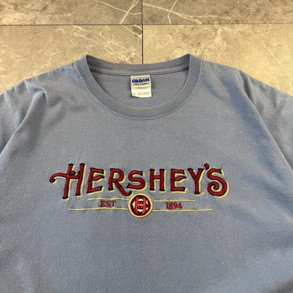 90s-00s Gildan Hershey's Blue Embroidered Logo T-Shirt
