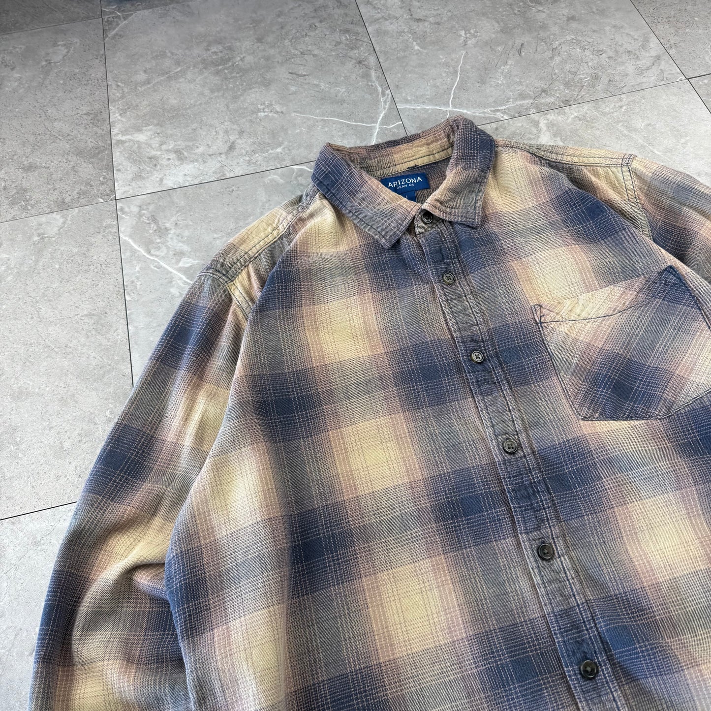 00s Arizona Beige & Navy Shadow Checkered Cotton Flannel Shirt