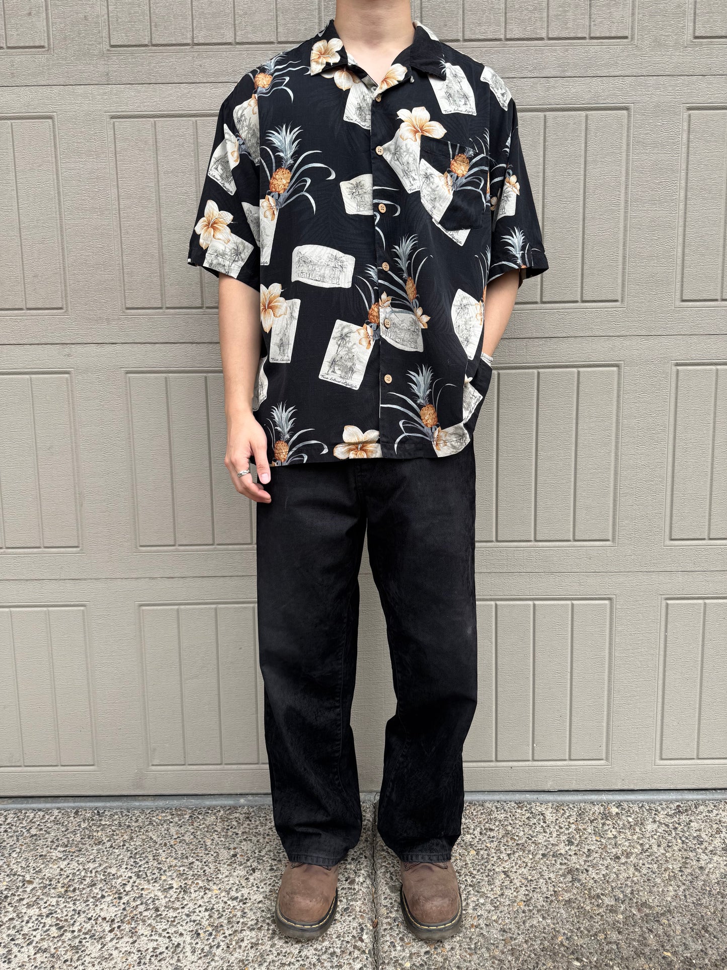 00s Jamaica Jaxx 100% Silk Black Floral Hawaiian Shirt