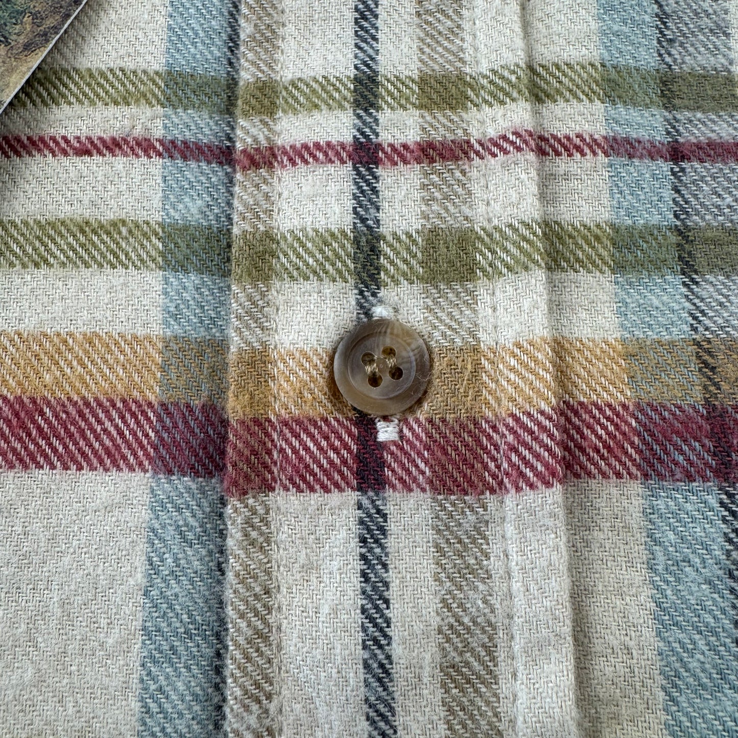 90s-00s Claybrooke Outdoors Beige Checkered Flannel Button Down Shirt