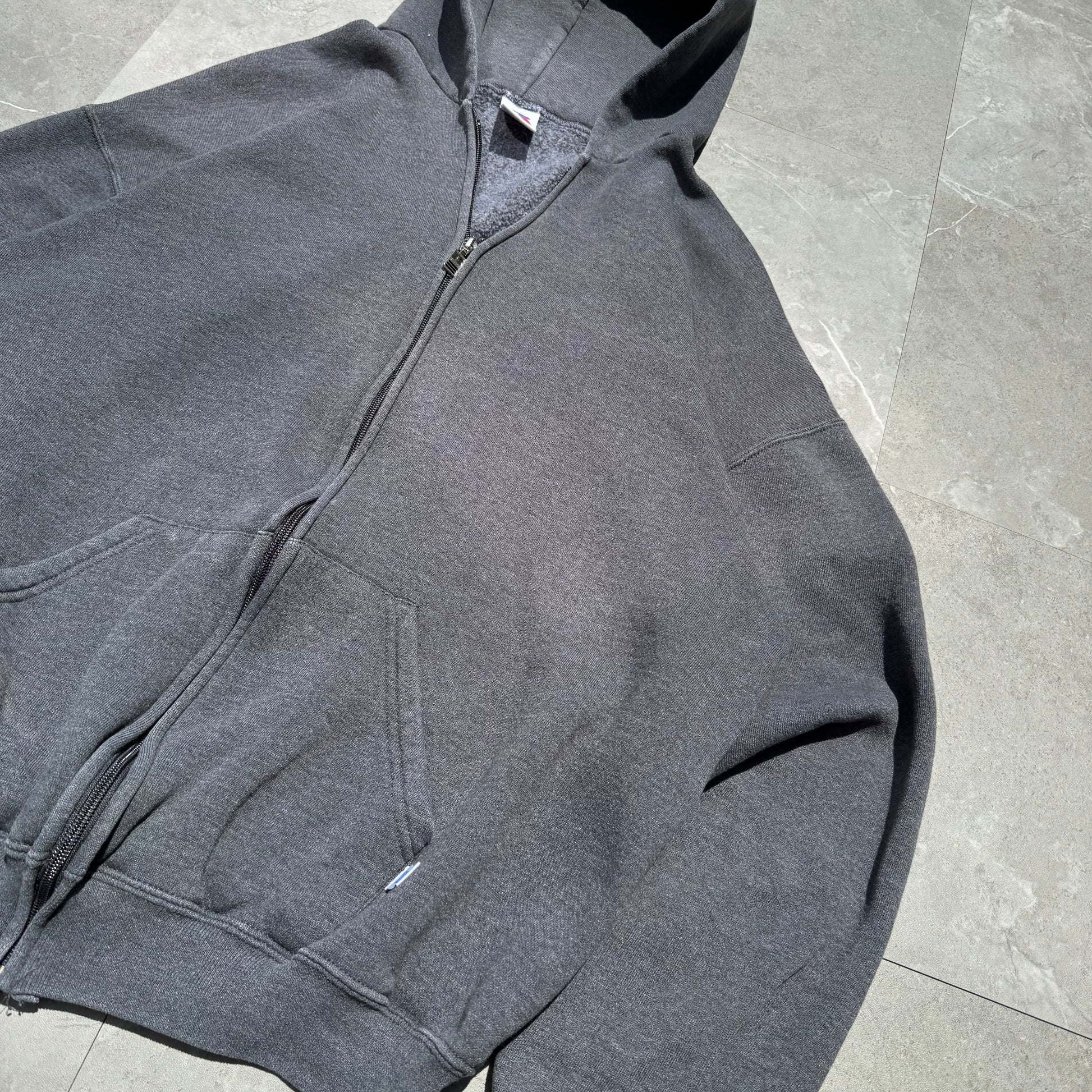 90s Russell Athletic Faded Gray Zip-Up Hoodie KiiChain Clothing