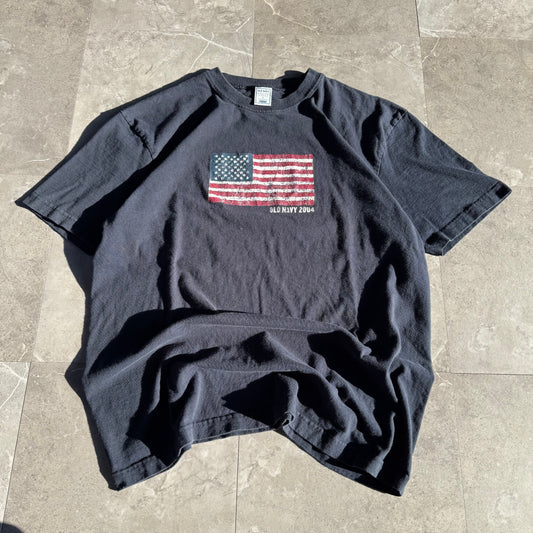 00s Old Navy 2004 American Flag Faded Tee KiiChain Clothing
