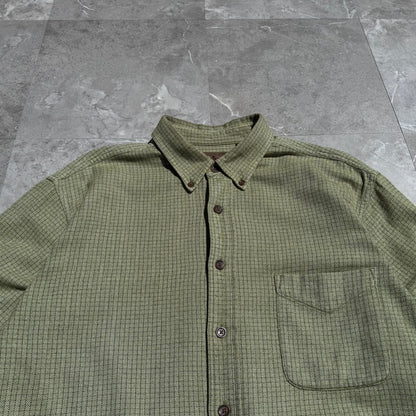 90s St. John's Bay Checkered Button Down Shirt KiiChain Clothing