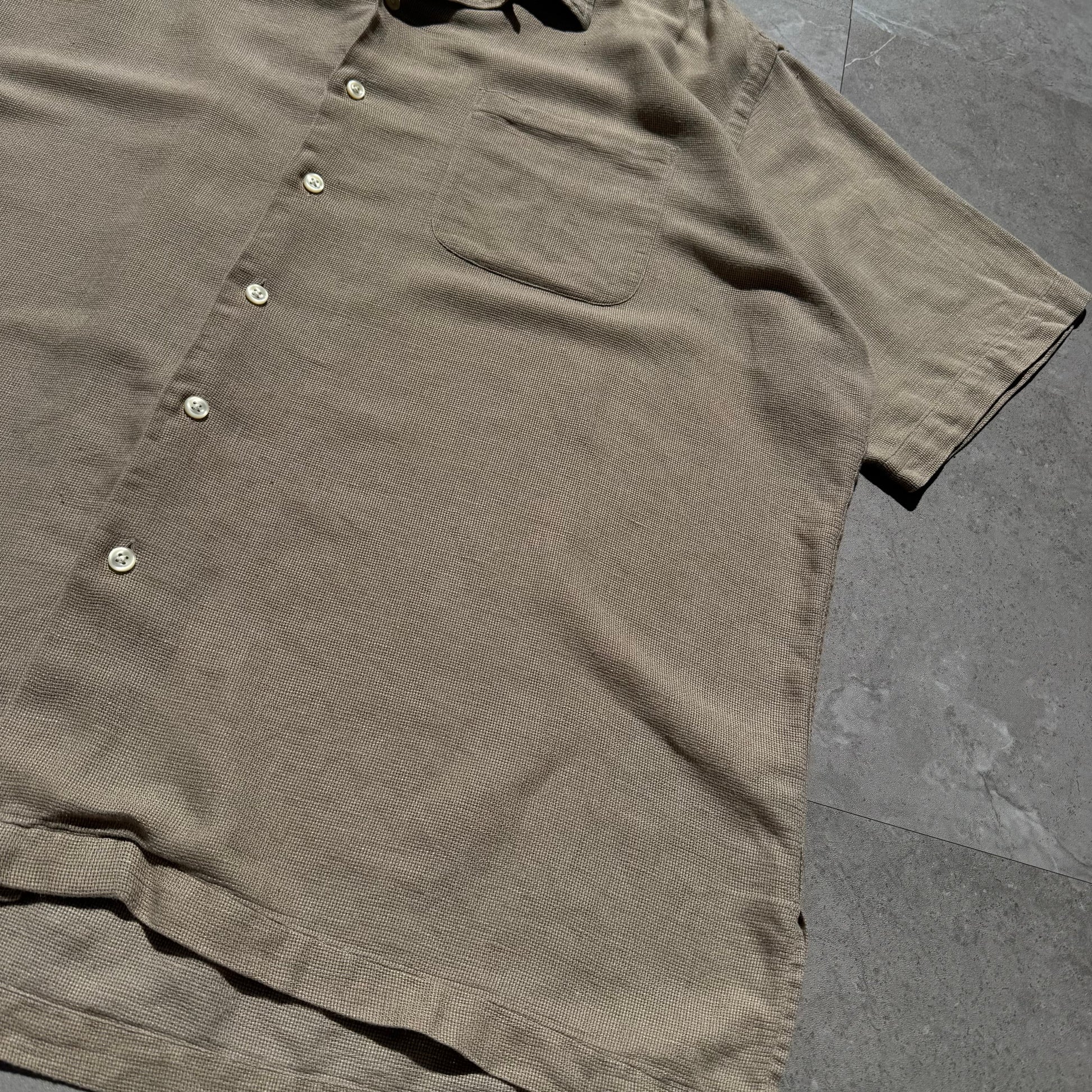 90s-00s Ralph Lauren “Clayton” Linen x Cotton No-Pony Beige Open Collar Shirt KiiChain Clothing