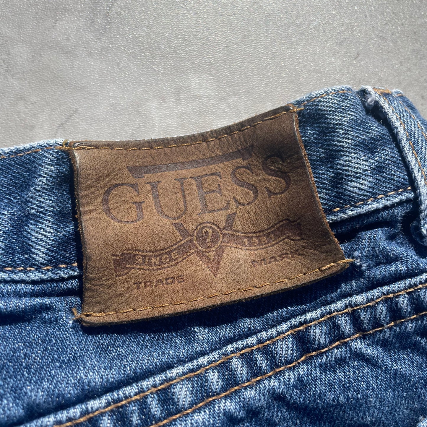 90s GUESS Classic Straight Fit Denim Size 32