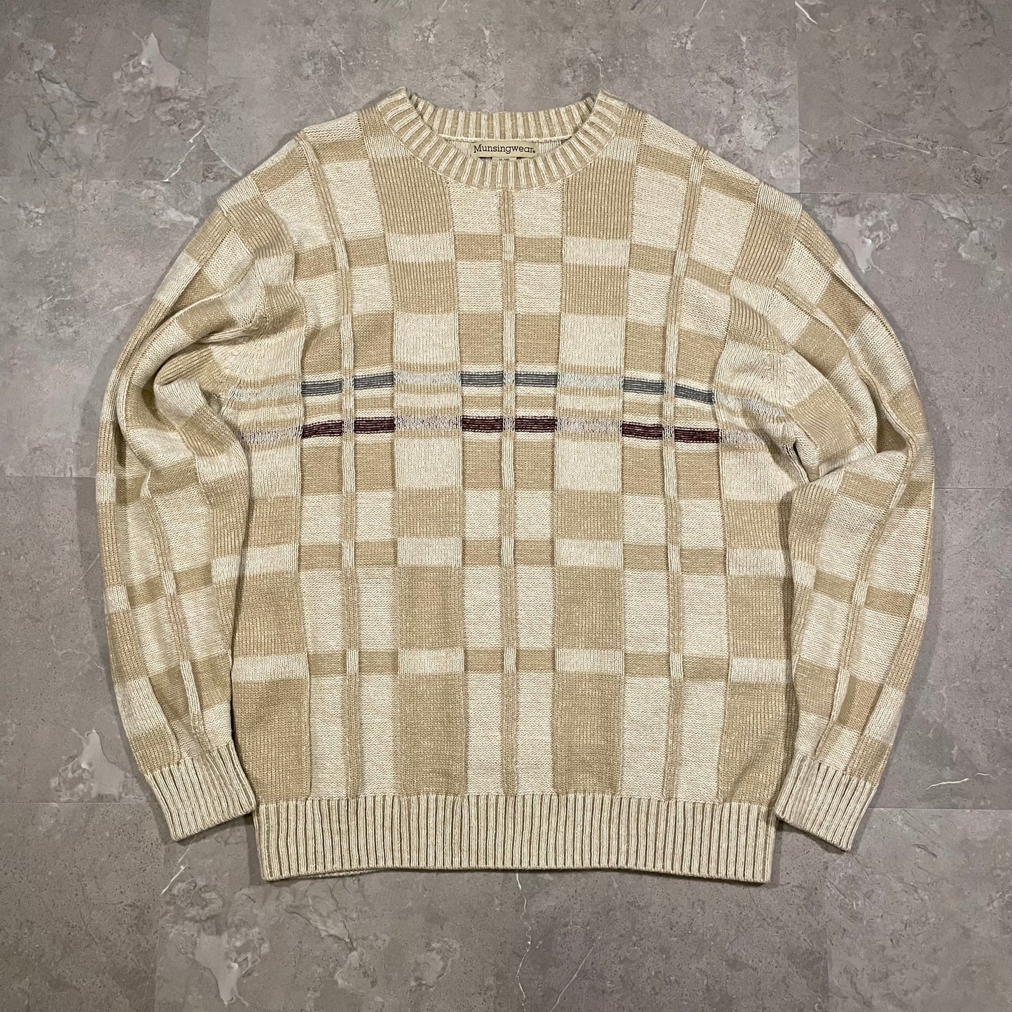 90s Munsingwear 3D Design Acrylic Knitted Sweater