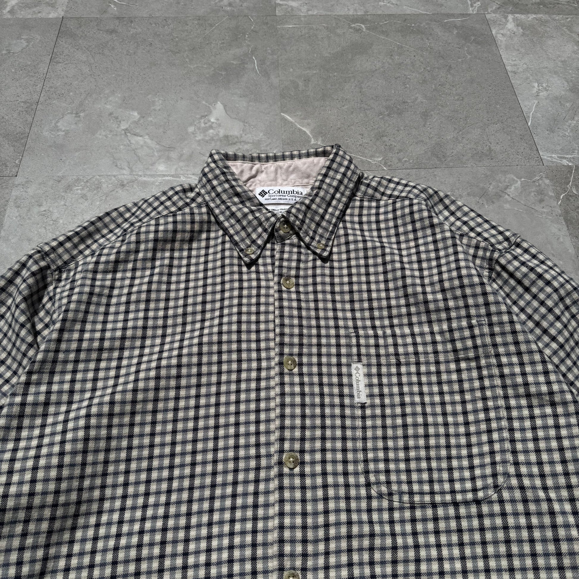 00s Columbia Checkered Button Down Shirt KiiChain Clothing
