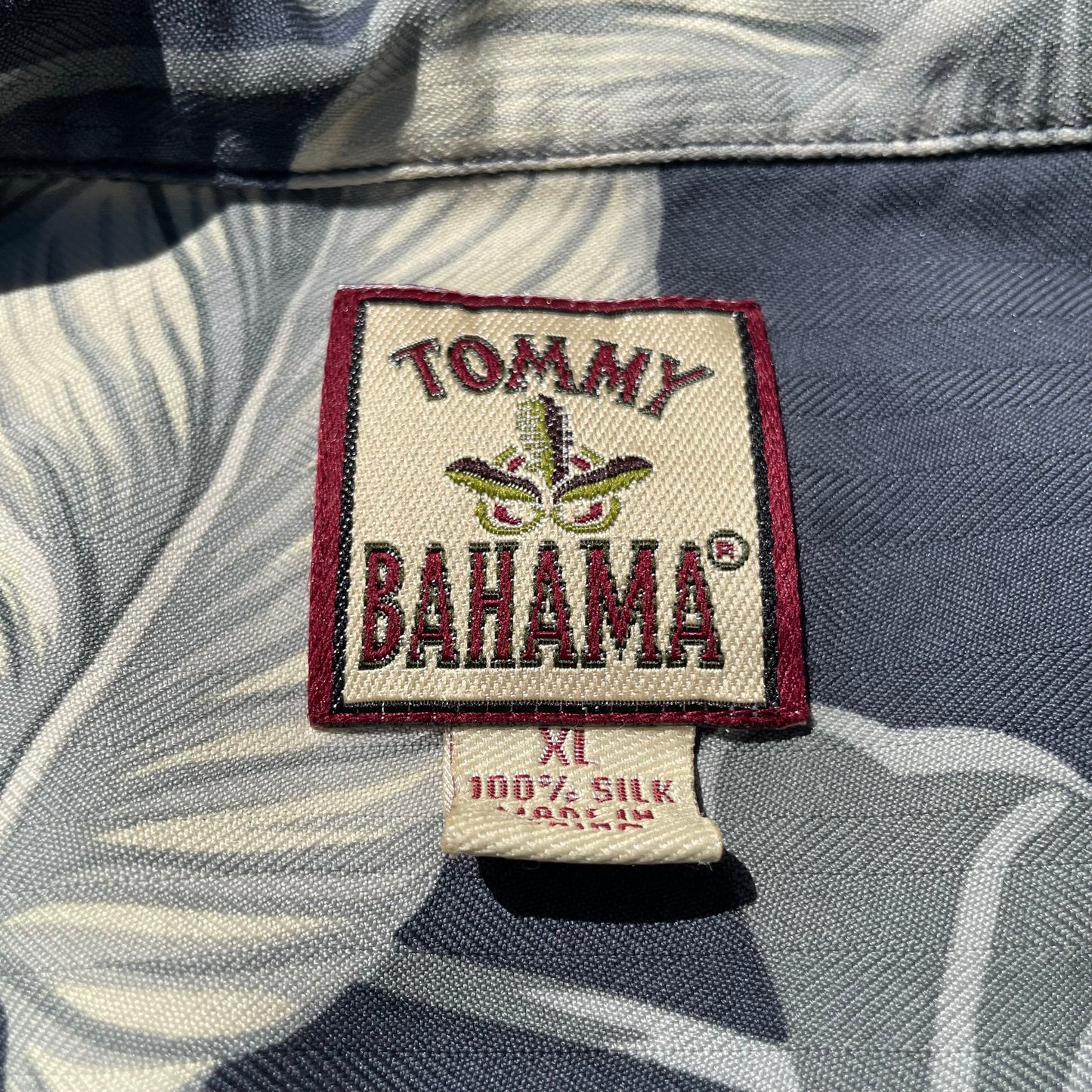 00s Tommy Bahama Hawaiian Shirt