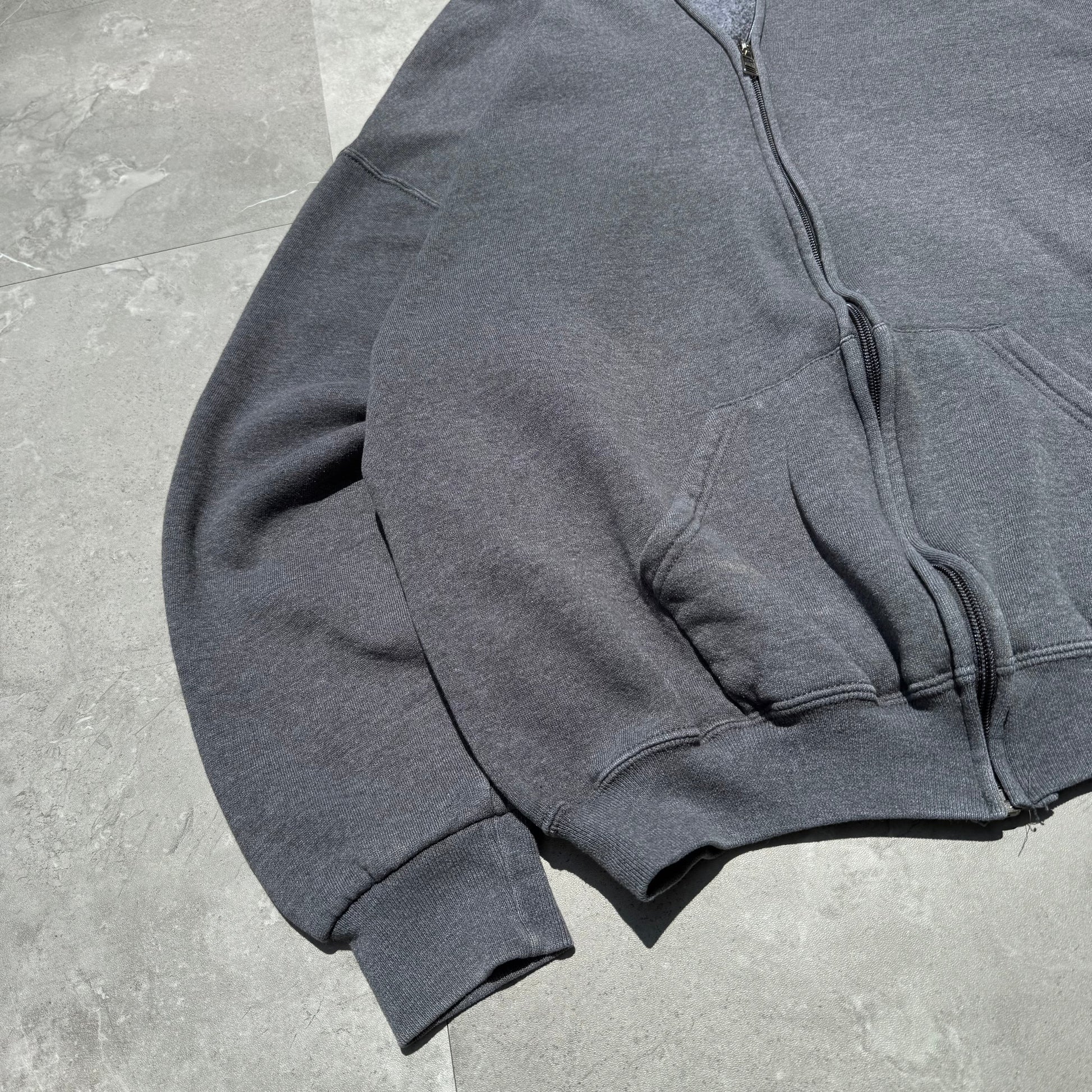 90s Russell Athletic Faded Gray Zip-Up Hoodie KiiChain Clothing