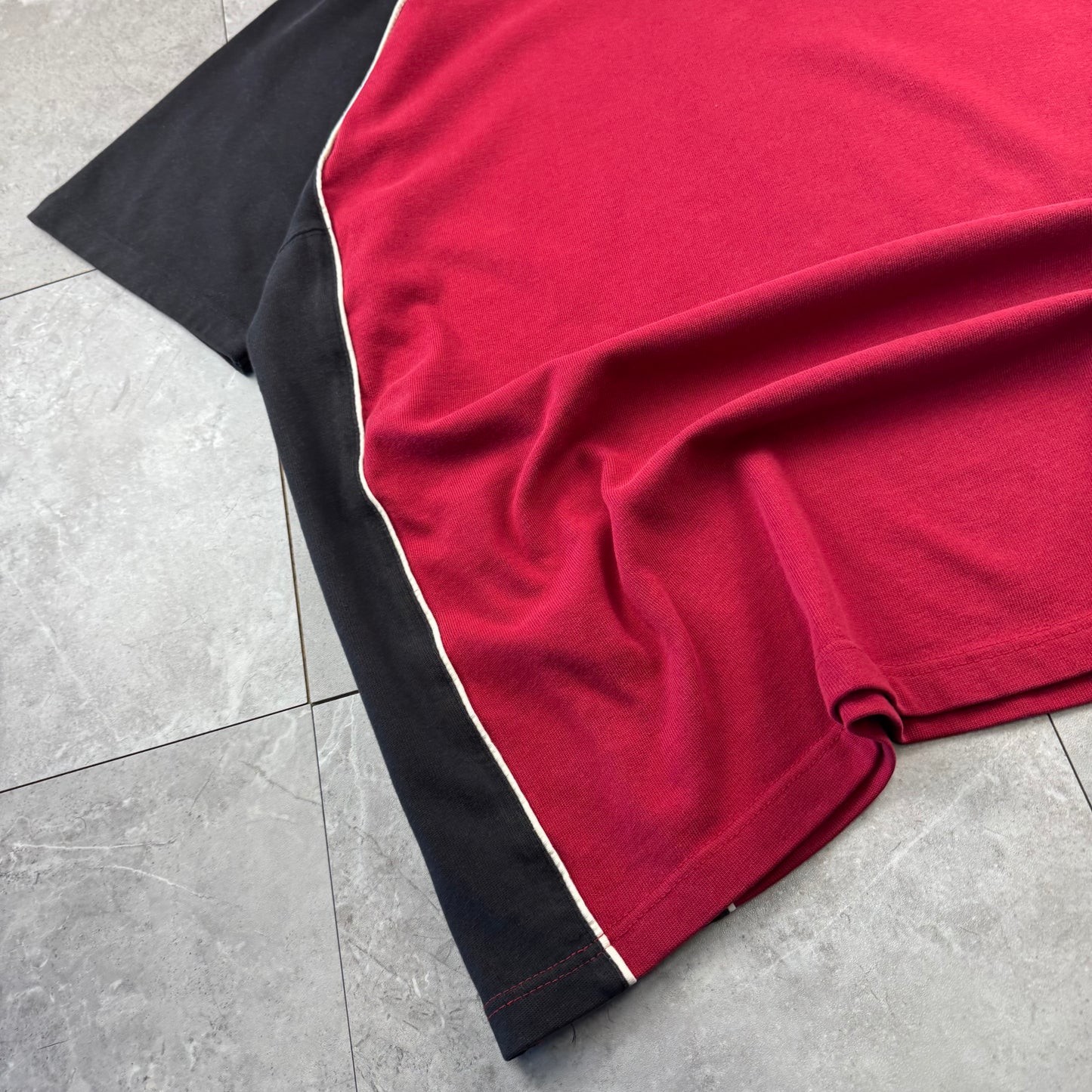 90s-00s Gap Black & Red Heavyweight Knitted Raglan V-Neck T-Shirt