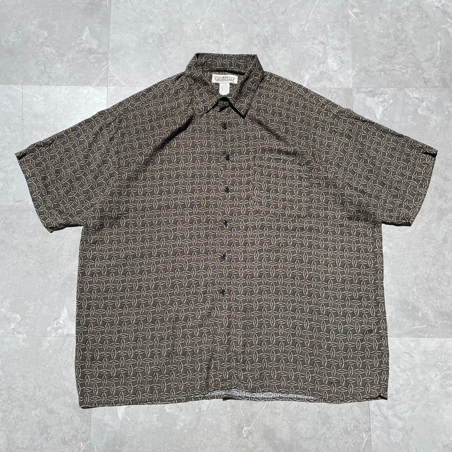 90s Natural Issue Graphic Shirt Sleeve Shirt